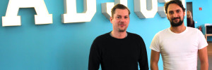 Bei adjust im Büro-Christian Henschel und Paul Müller